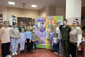 Тематическая программа«Мамин праздник»